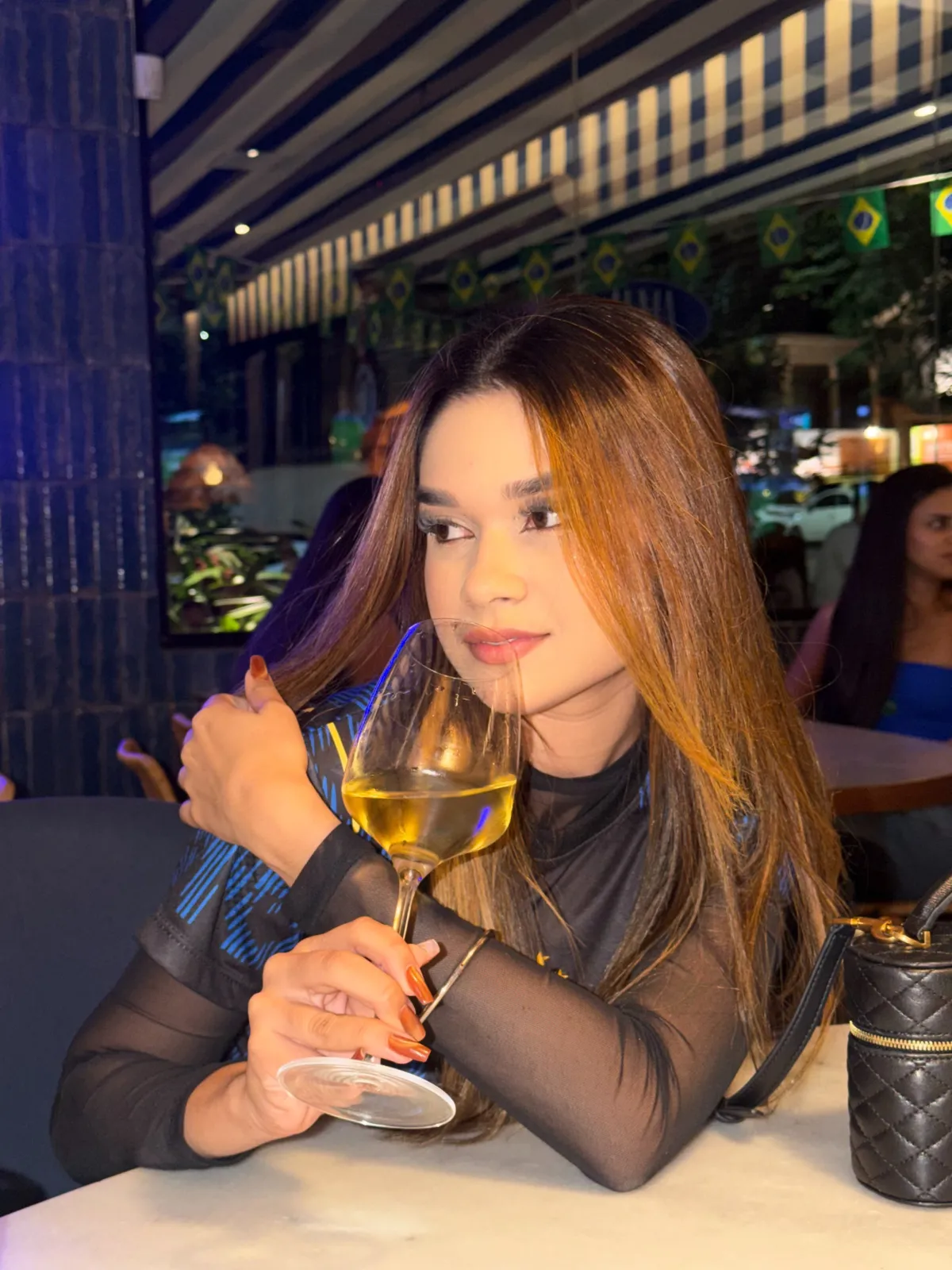 Ayla 15