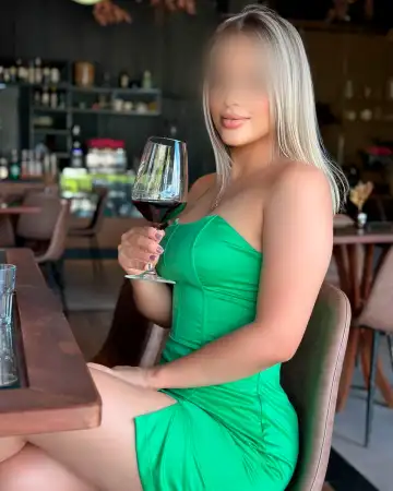 Clara 9