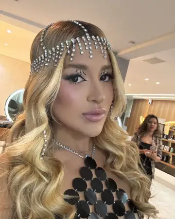 Melly 7