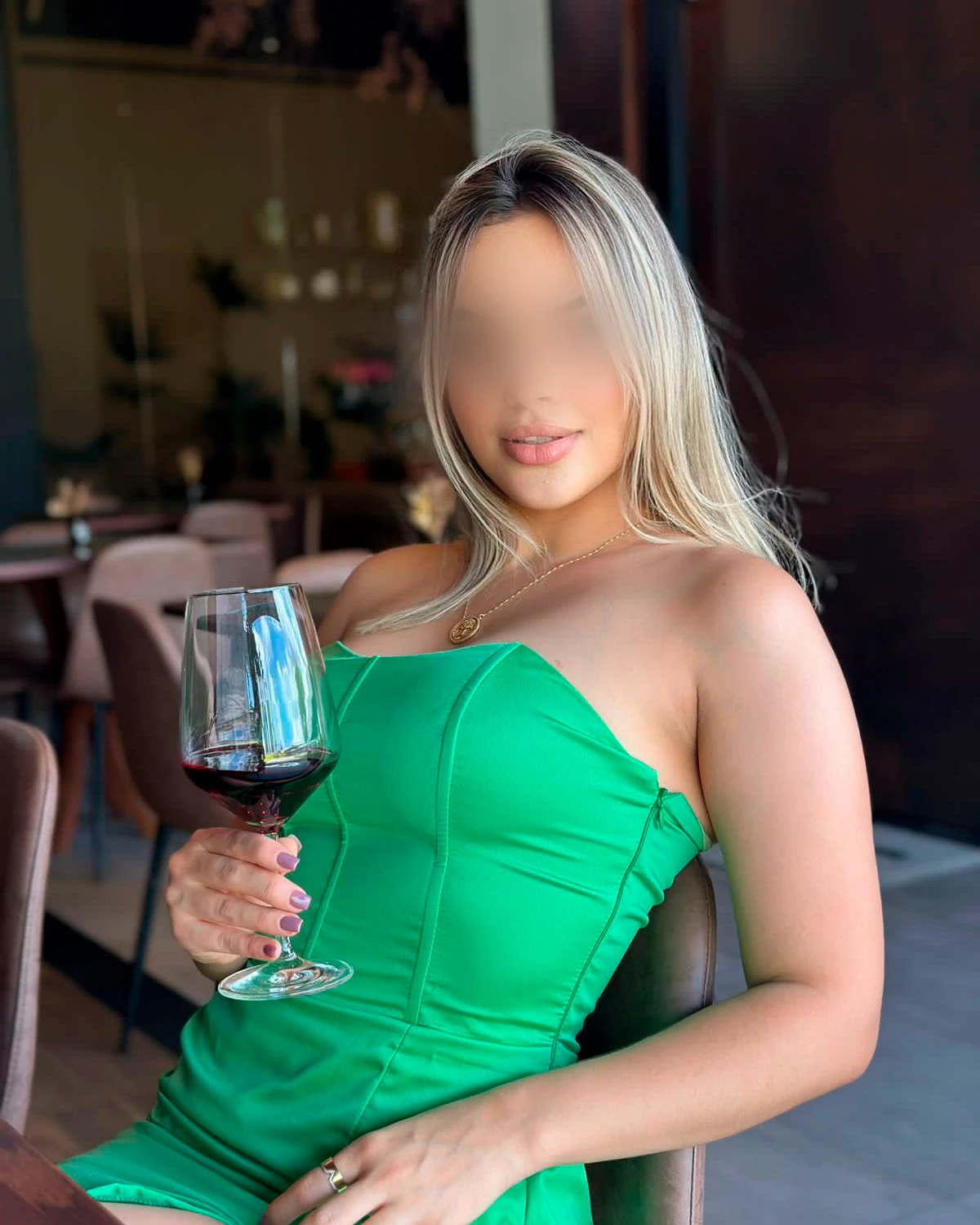 Clara 8